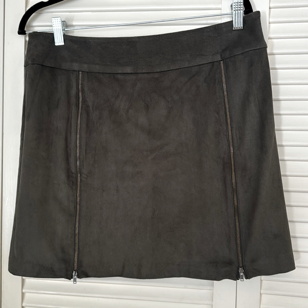 Marie Oliver Camryn Zipper faux suede olive mini skirt